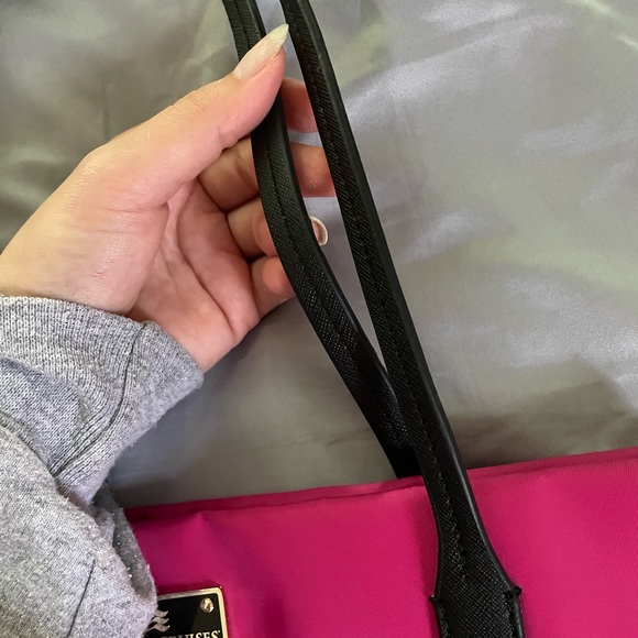 Princess Cruises hot-pink handbag - Picture 5 of 12